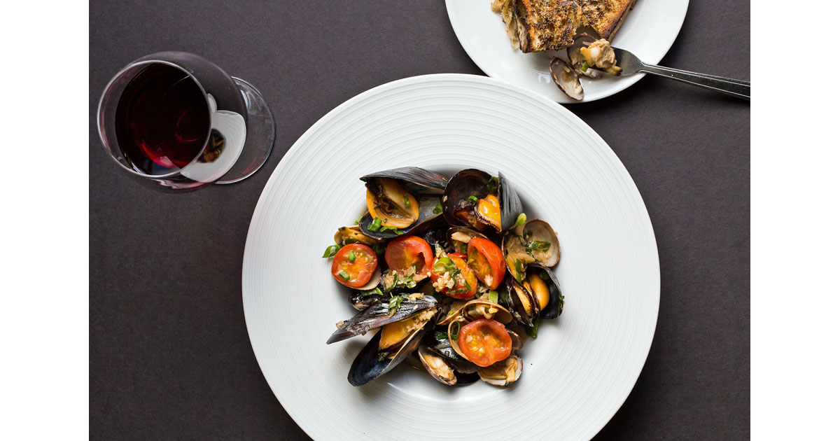 Chef Raymond - Sothern's Clam and Mussels at Rosario Resort-by - Hilary McMullen, courtesy Visit San Juans