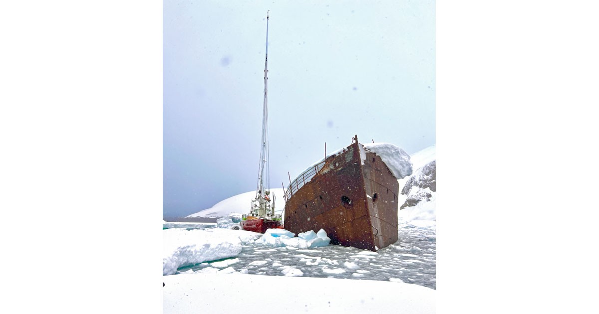 Whaling Ship Wreck at Enterprise Island - photo - Judi Cohen