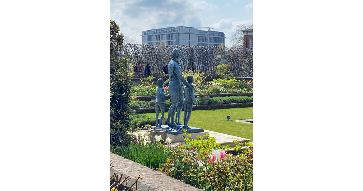 Princess Diana Statue, Kensington Palace Gardens