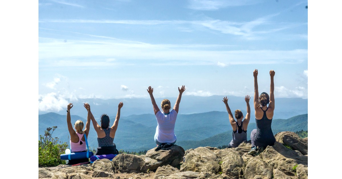 Yoga Hike Summer - Asheville Wellness Tours