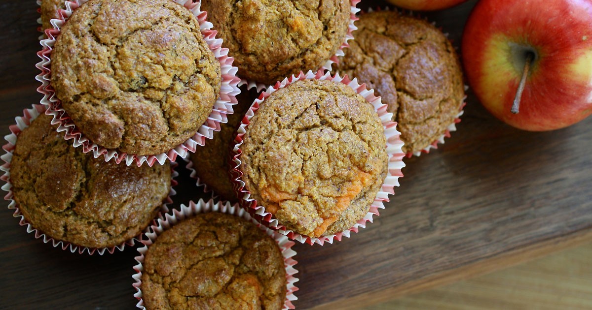 apple-peanut-butter-muffins.jpg
